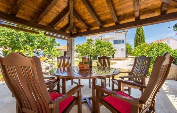 Garten House Kornic